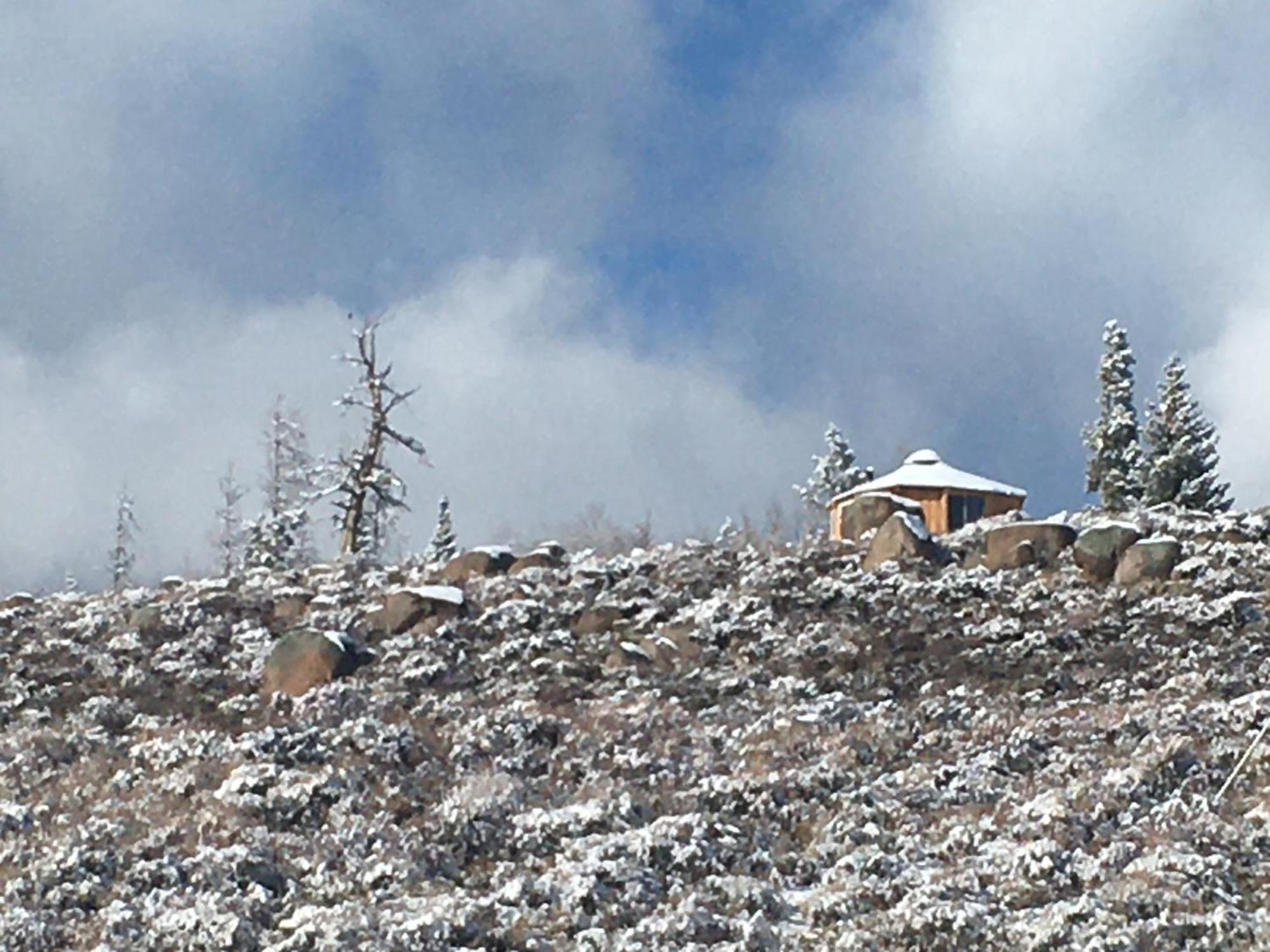 Red-Tail Roundhouse At 22 West Cabins And Recreation Hebron Luaran gambar